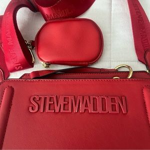 Steve Madden red BEVELYN bag